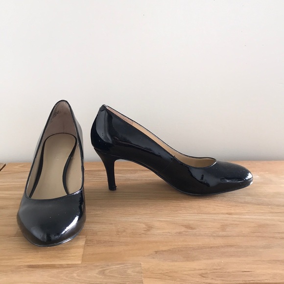 Black patent pumps - Picture 2 of 3